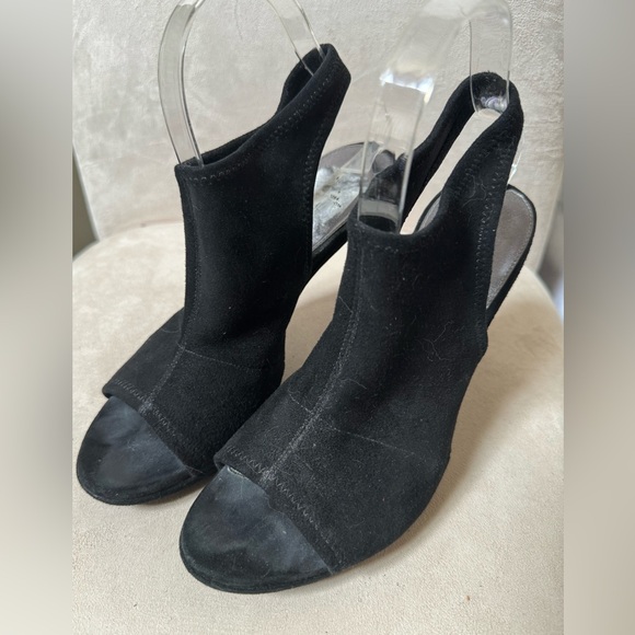 Via Spiga Suede Peep Toe slingback heels - Picture 3 of 7